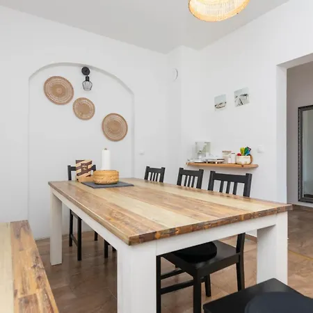 Nia - Dream Vacation In Biograd Apartamento *