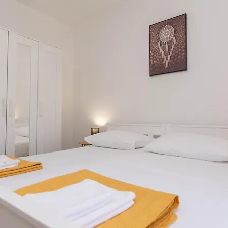 Nia - Dream Vacation In Biograd Apartamento Biograd Na Moru