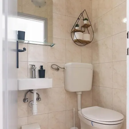 Nia - Dream Vacation In Biograd Apartamento *