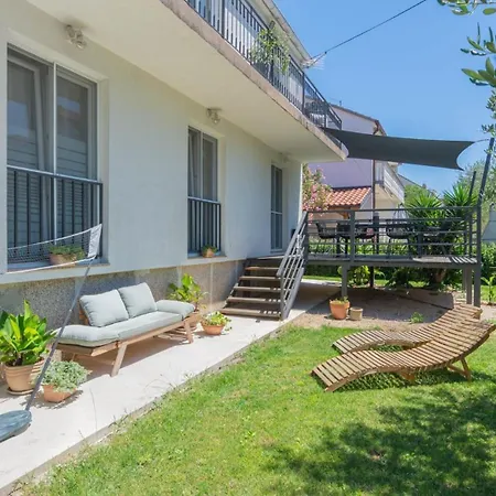Nia - Dream Vacation In Biograd Apartamento *