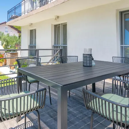 Nia - Dream Vacation In Biograd Apartamento Biograd Na Moru