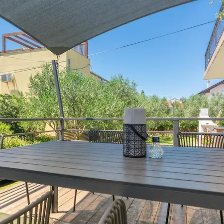 Nia - Dream Vacation In Biograd Biograd Na Moru