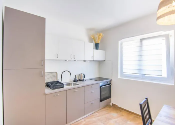Nia - Dream Vacation In Biograd