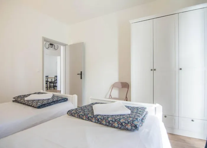 Nia - Dream Vacation In Biograd *